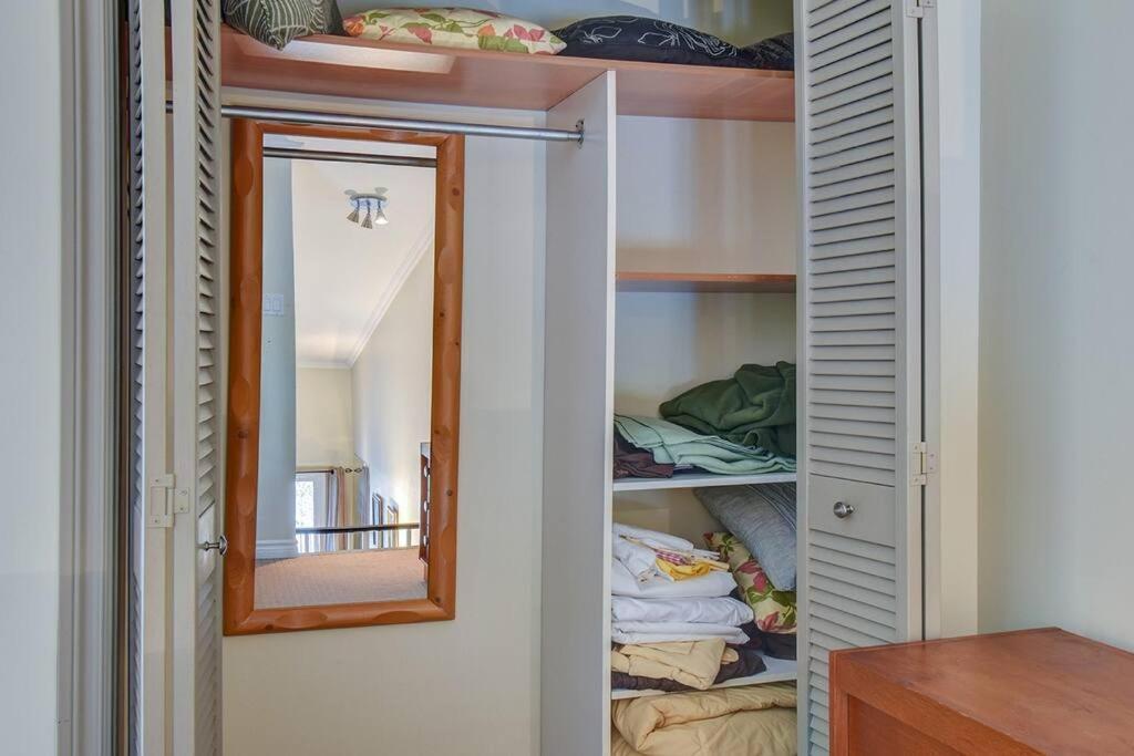 Charming Tremblant 1 Bedroom With Pool And Hot Tub Mont-Tremblant Ngoại thất bức ảnh