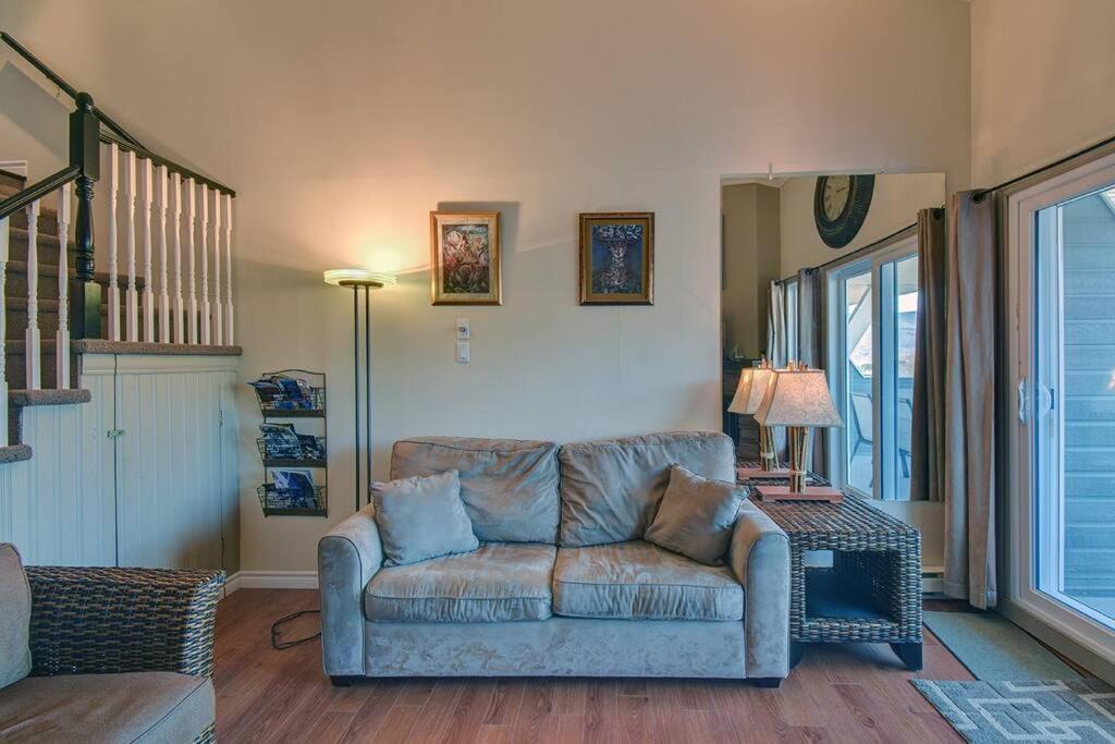 Charming Tremblant 1 Bedroom With Pool And Hot Tub Mont-Tremblant Ngoại thất bức ảnh